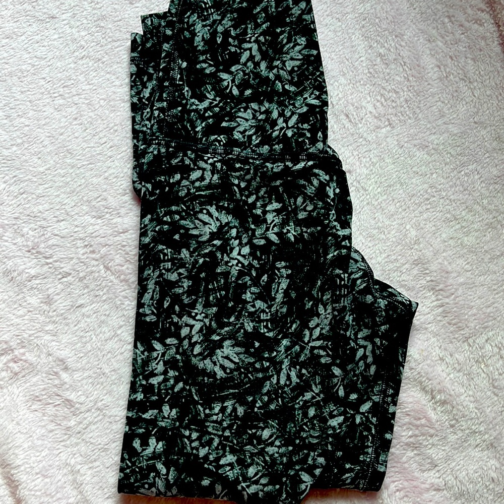 Lululemon patterned leggings